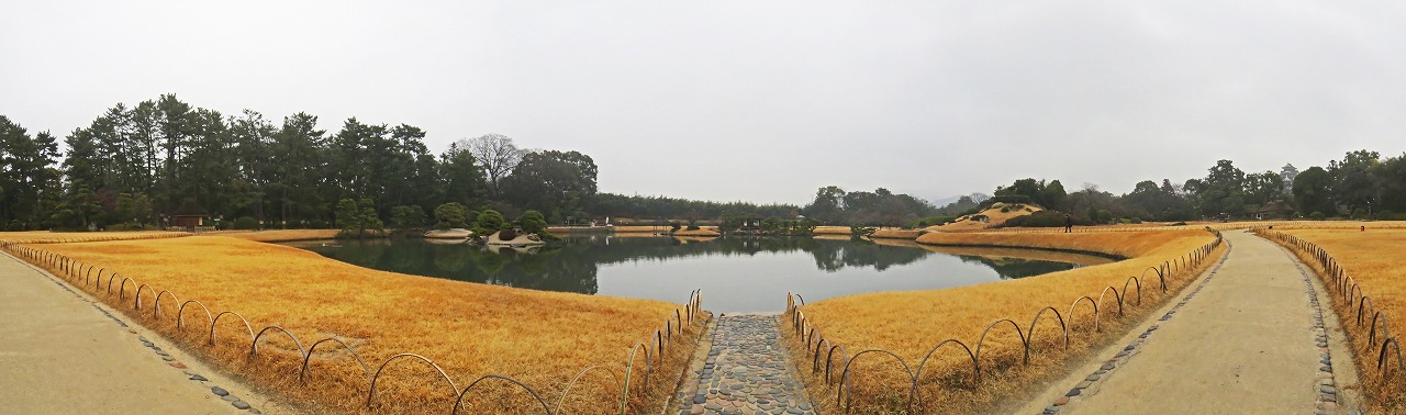 s-20150122 後楽園雨上りの沢の池今日のワイド風景 (1)