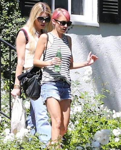 Nicole+Richie+Out+Friends+Beverly+Hills+20150411_02.jpg