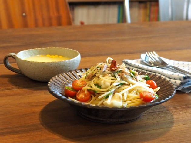 茅乃舎野菜だしパスタを小澤基晴さんのお皿で Inuneko House イヌネコハウス