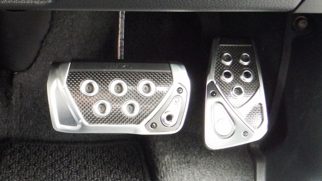 購入】カーメイト RAZO GT SPEC ペダルセット AT-S  パーキングブレーキペダル セレナC25] by ポチとナッ