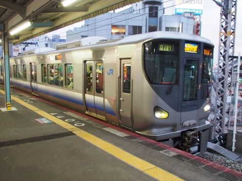 JR 大阪環状線 225系5000番台 電車
